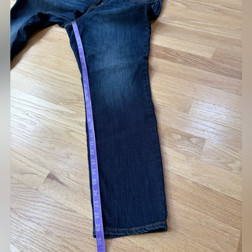 Old Navy Curvy Skinny Jeans Size 14 in Excellent Condition - Picture 9 of 9